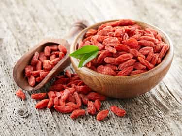 Photo of whole dried goji berries